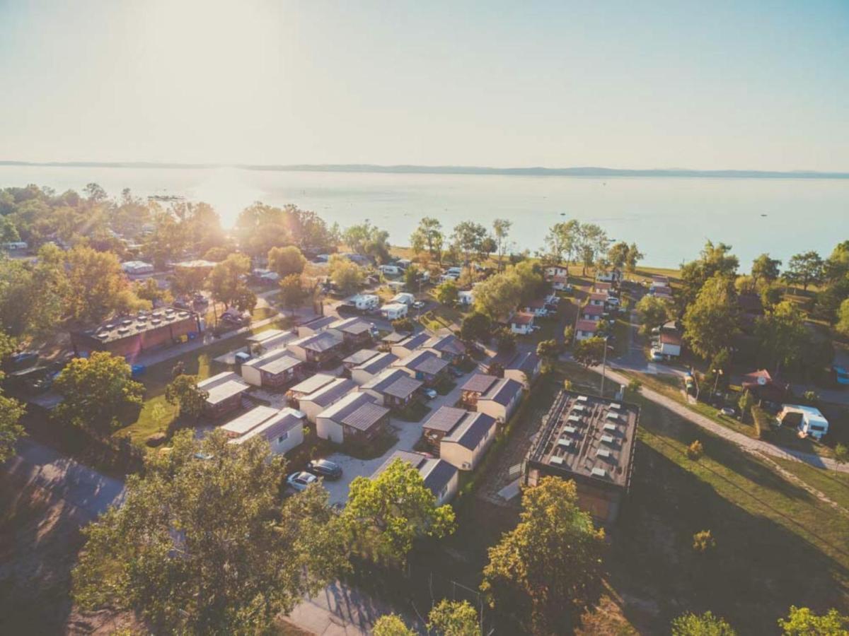 Aranypart Camping & Apartments Siofok Exterior photo