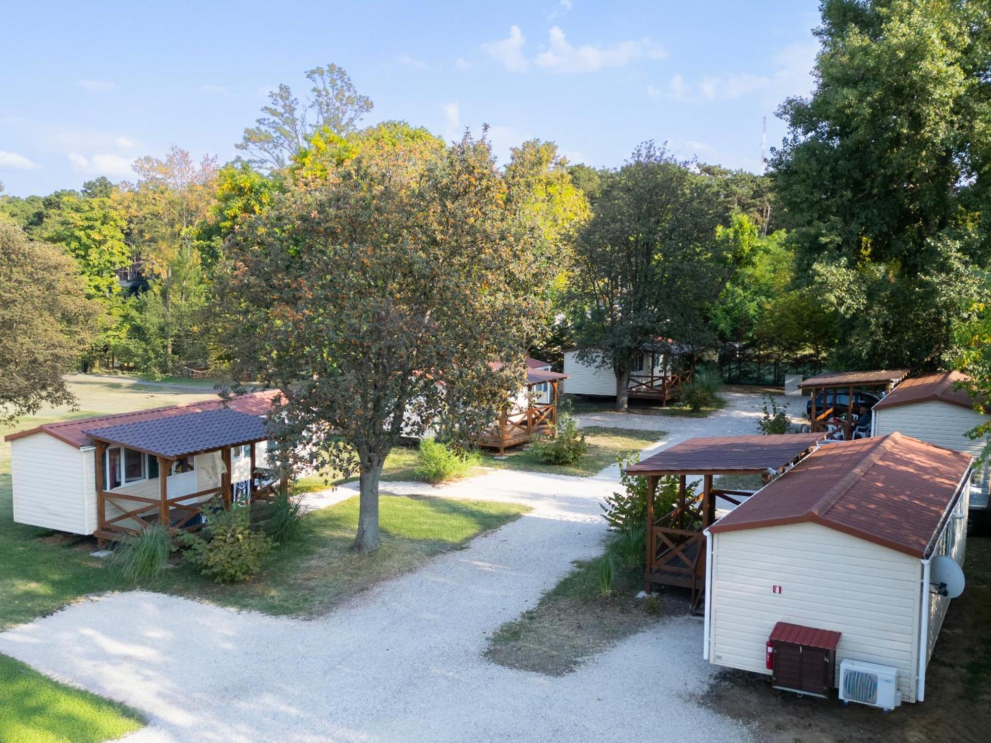 Aranypart Camping & Apartments Siofok Exterior photo